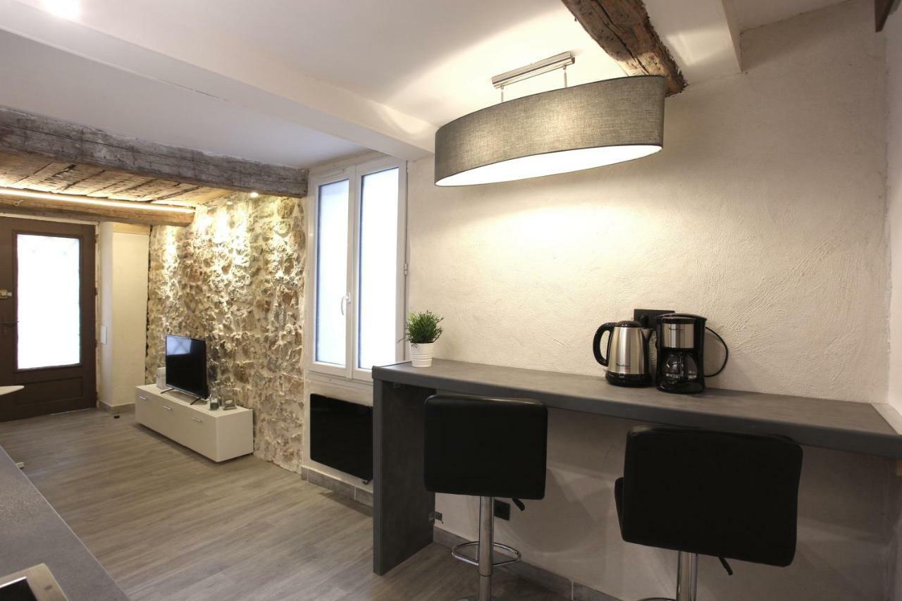 Gregbnb - T2 Ancien Et Moderne - Parking Inclus - 15Min Gare Toulon Kültér fotó